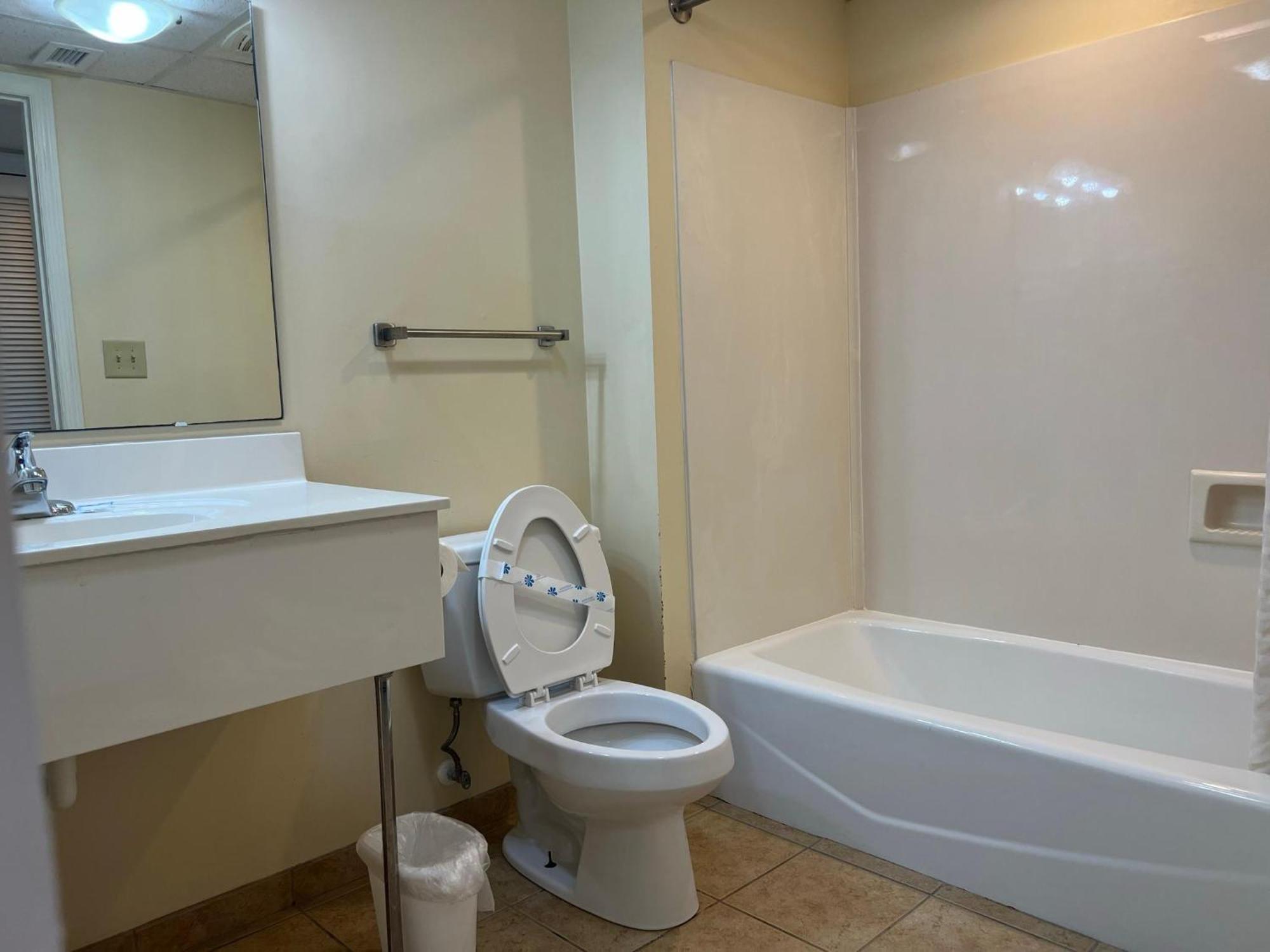 Вилла 2501 S Ocean Blvd, 1109 - Ocean Front Sleeps 6 Миртл-Бич Экстерьер фото